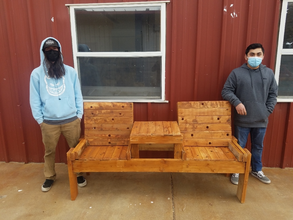 Double pallet wood chair