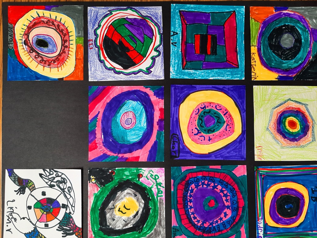 Kandinsky inspired concentric circles